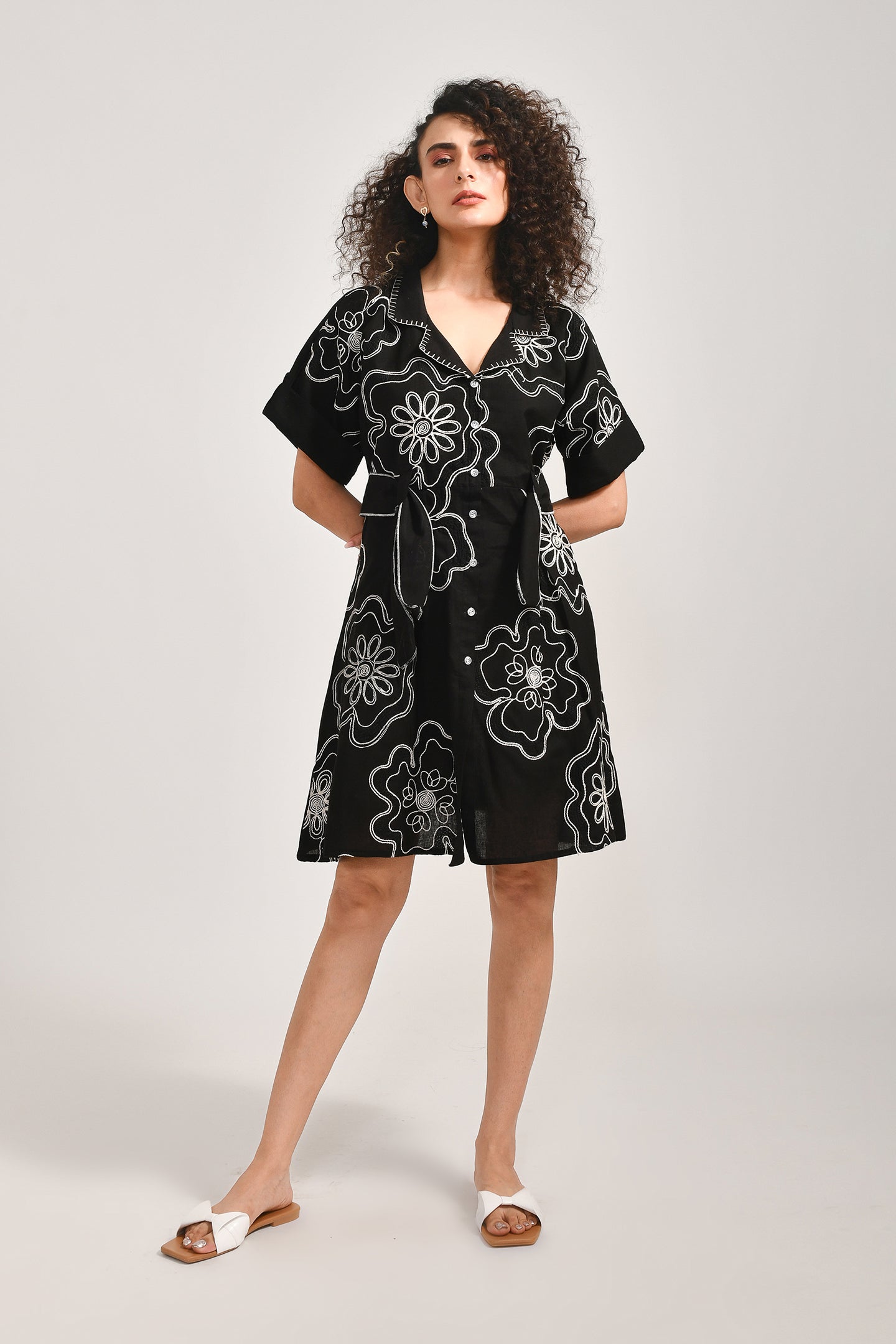 Classic Contrast Floral Cotton Dress