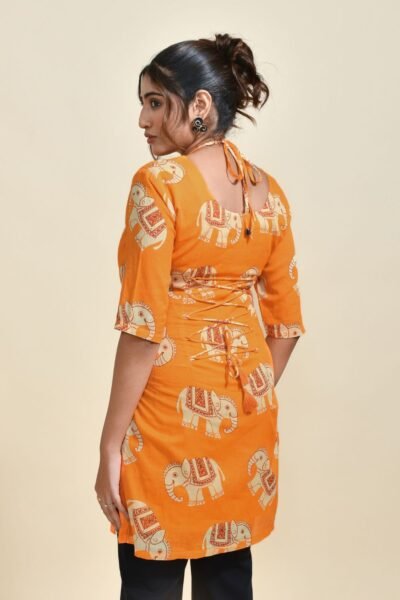 2 MEERABELLA Women Printed A-line Kurta